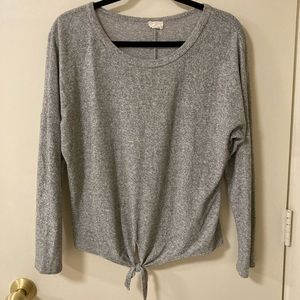 Women’s long sleeve size L